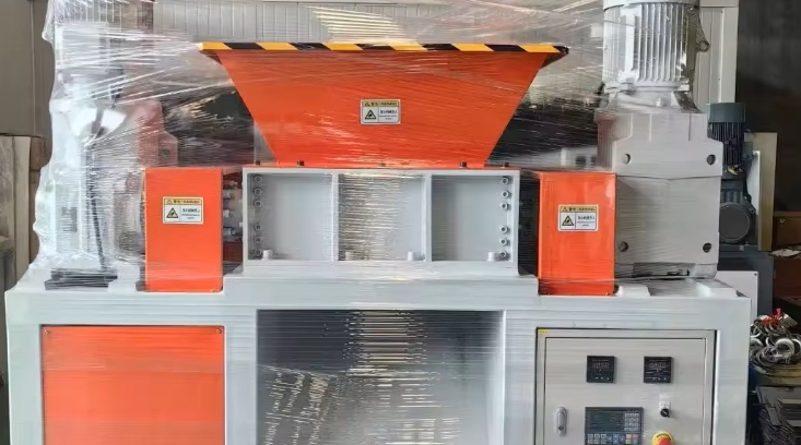 Plastic Shredding and Recycling Equipment for E-Waste Disposal
